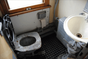 Soviet_toilet